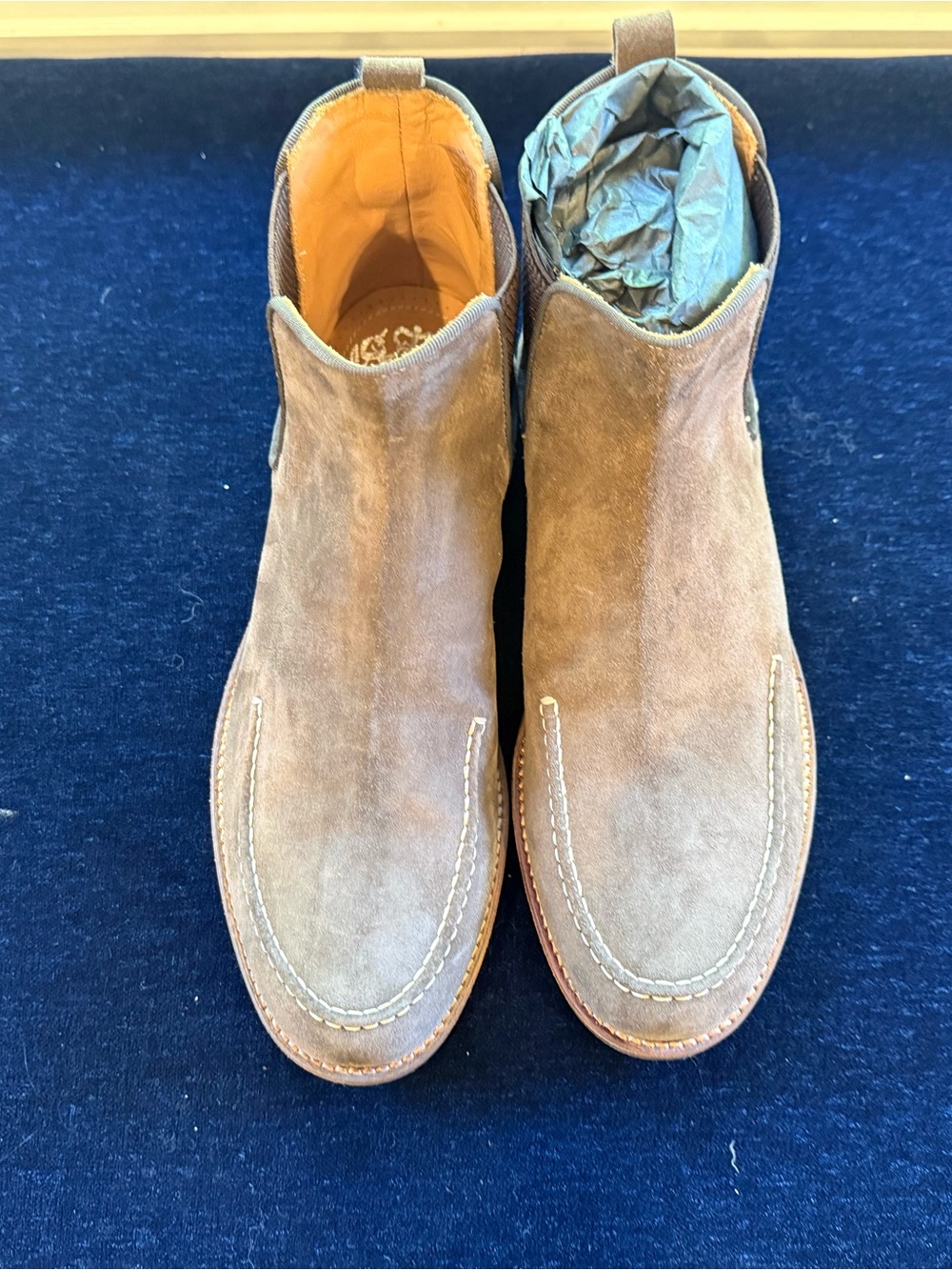Men's Suede Chukka Boots in Taupe Brown